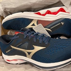 Mizuno Wave Inspire 17 2E, Men’s running shoes size 13